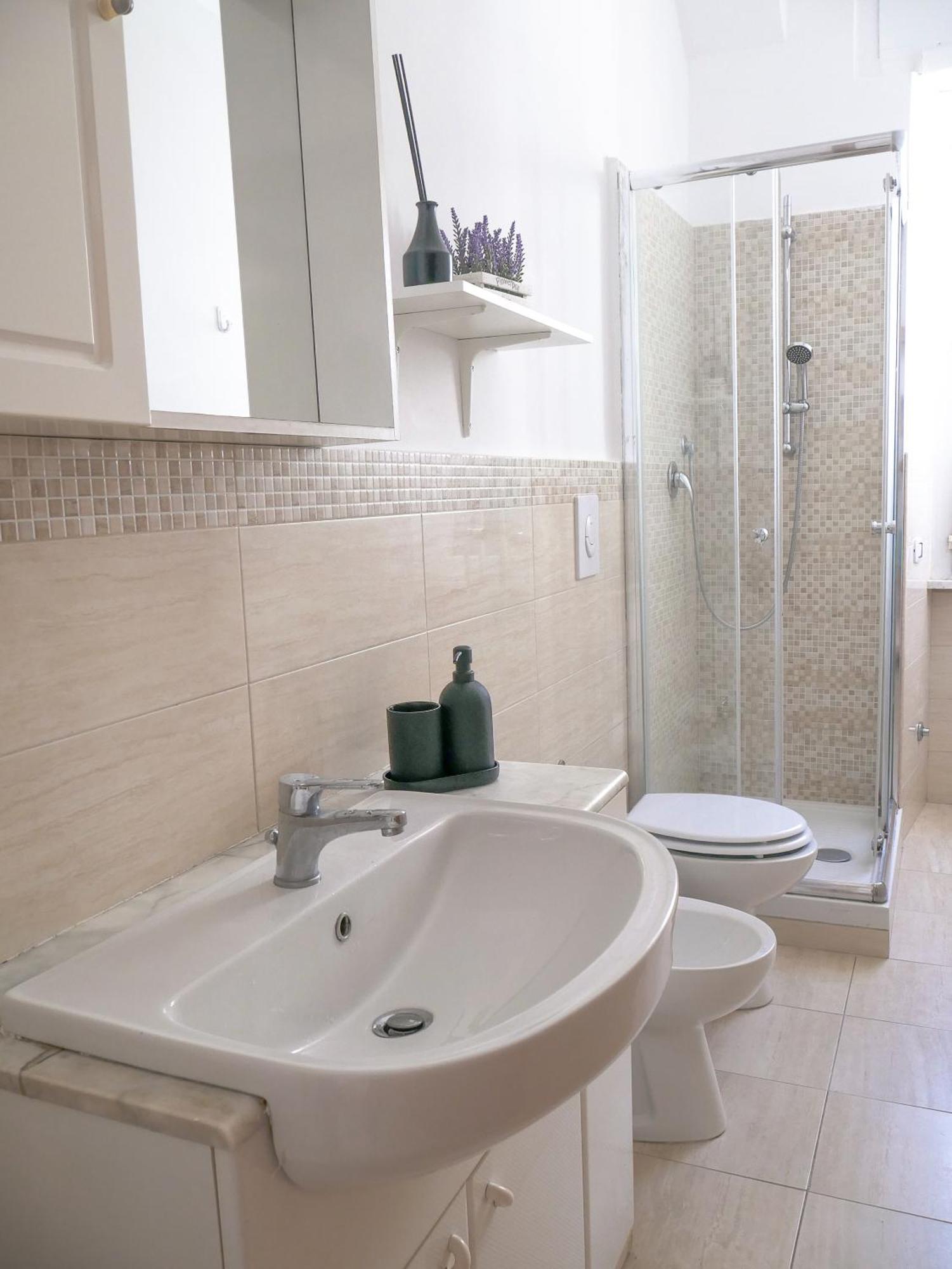 Modern 1 Bedroom Near Metro Roma Ngoại thất bức ảnh